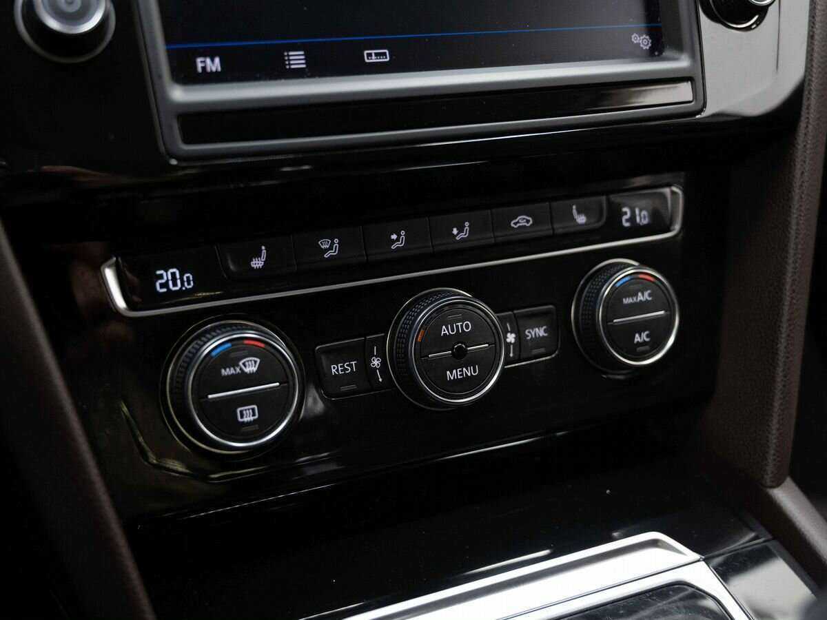 Volkswagen Passat, 2016 Фото №24