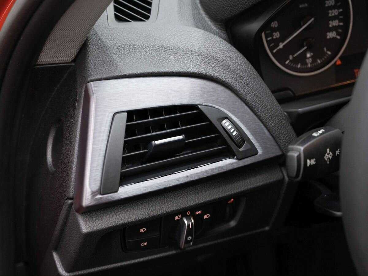 BMW 1 серии 118i, 2017 Фото №21