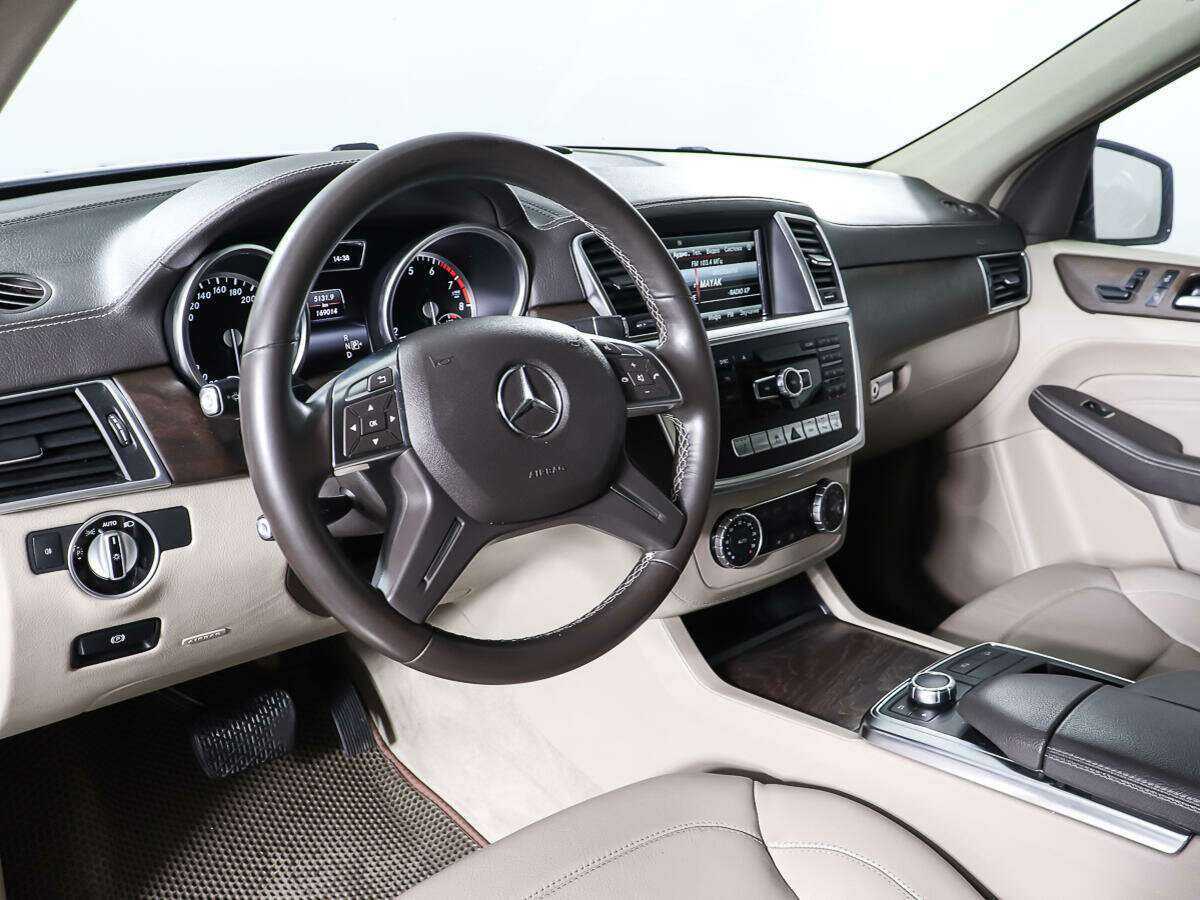 Mercedes-Benz M-Класс 400, 2014 Фото №13