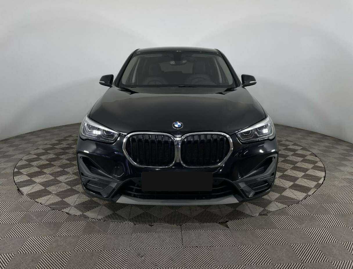 BMW X1 18i sDrive, 2021 Фото №2