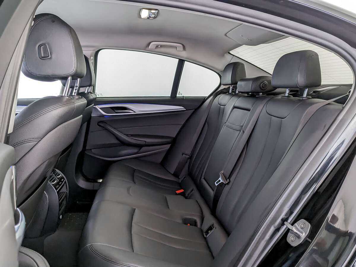 BMW 5 серии 520i, 2018 Фото №10
