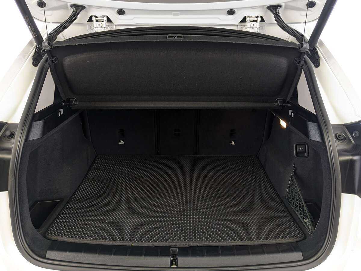 BMW X1 18d xDrive, 2019 Фото №10