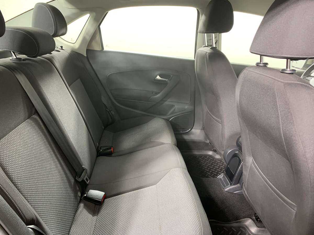 Volkswagen Polo, 2015 Фото №15