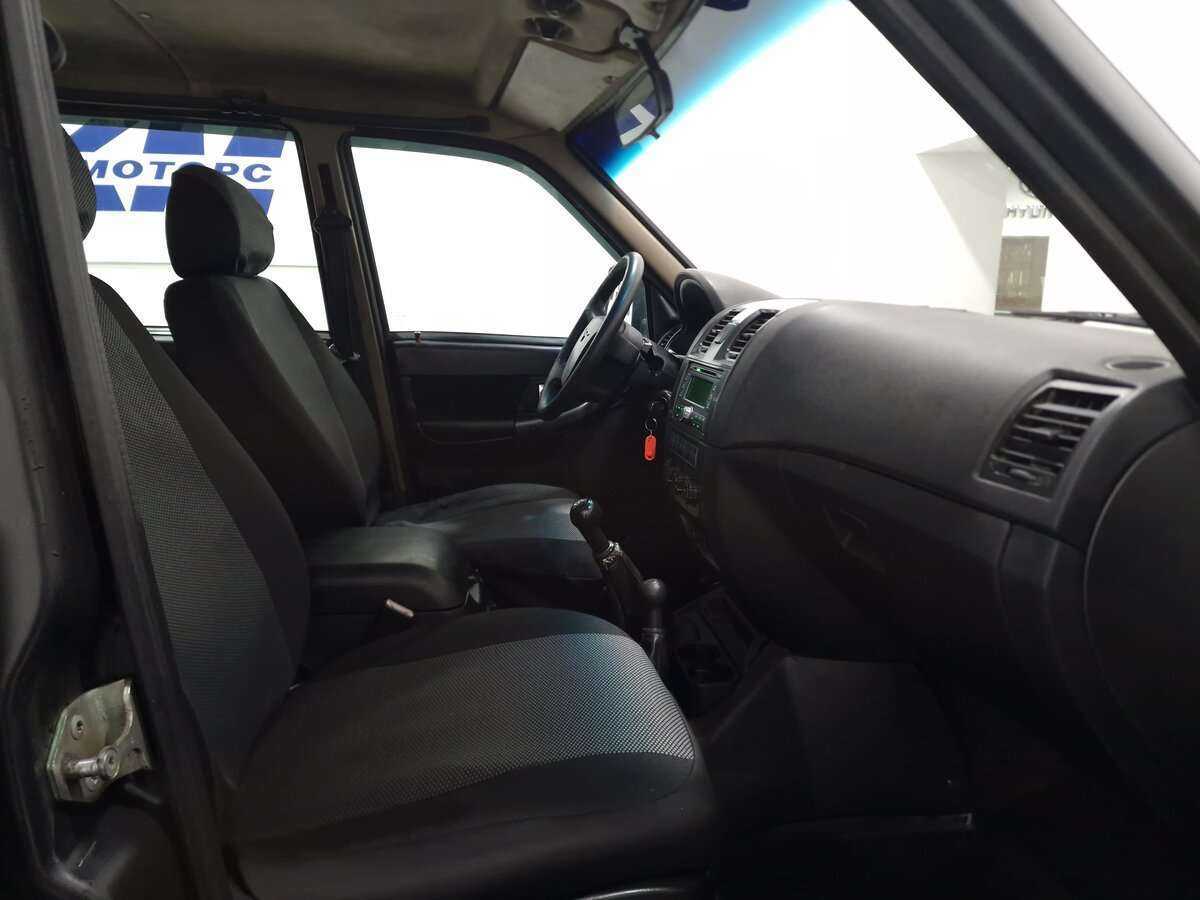 УАЗ Patriot, 2012 Фото №11