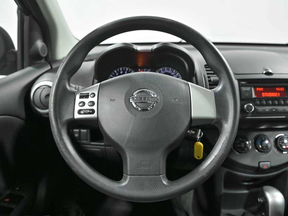 Nissan Note, 2013 Фото №8