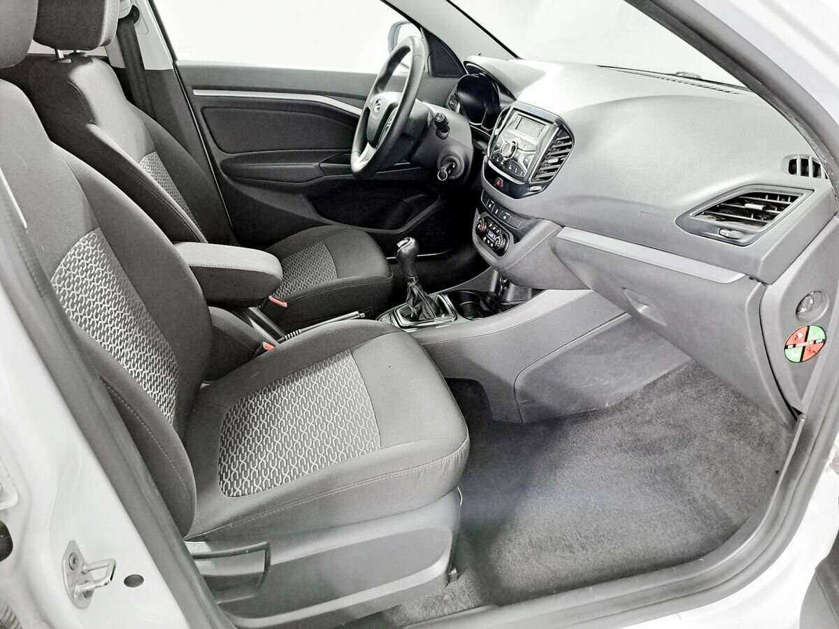 Lada (ВАЗ) Vesta, 2019 Фото №9