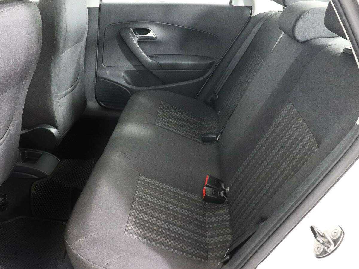 Volkswagen Polo, 2015 Фото №7