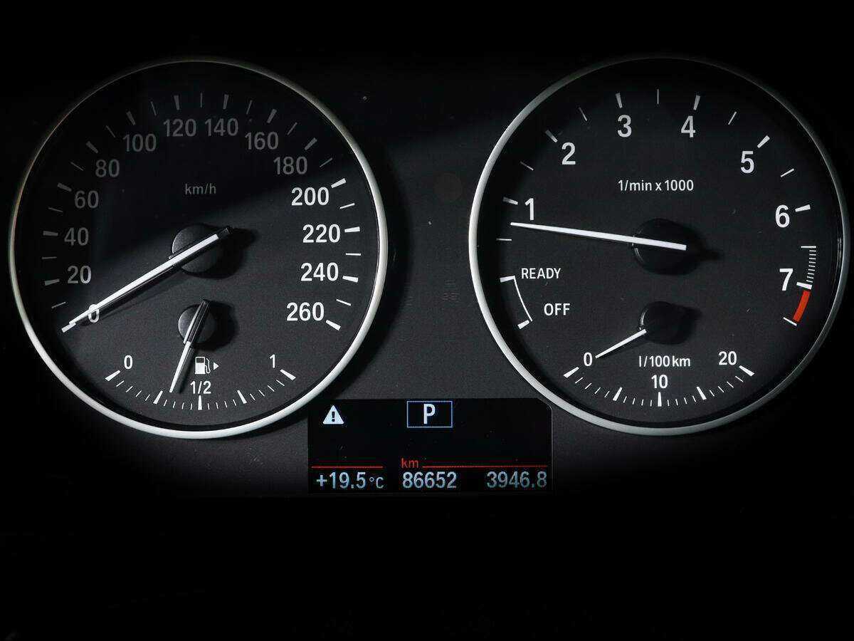 BMW X1 20i xDrive, 2017 Фото №8