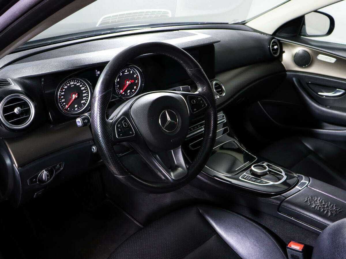 Mercedes-Benz E-Класс 200, 2016 Фото №13