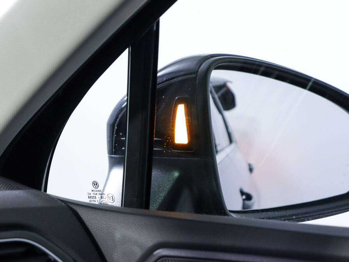 Volkswagen Tiguan, 2021 Фото №28