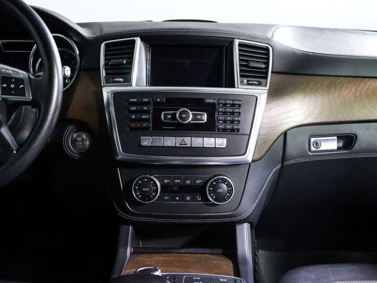 Mercedes-Benz M-Класс 400, 2014 Фото №13