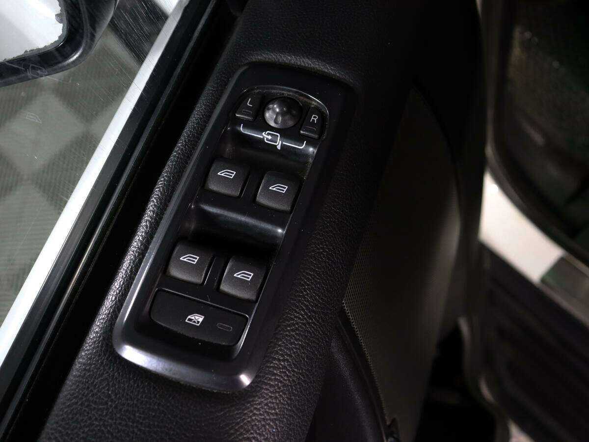 Land Rover Discovery, 2013 Фото №17