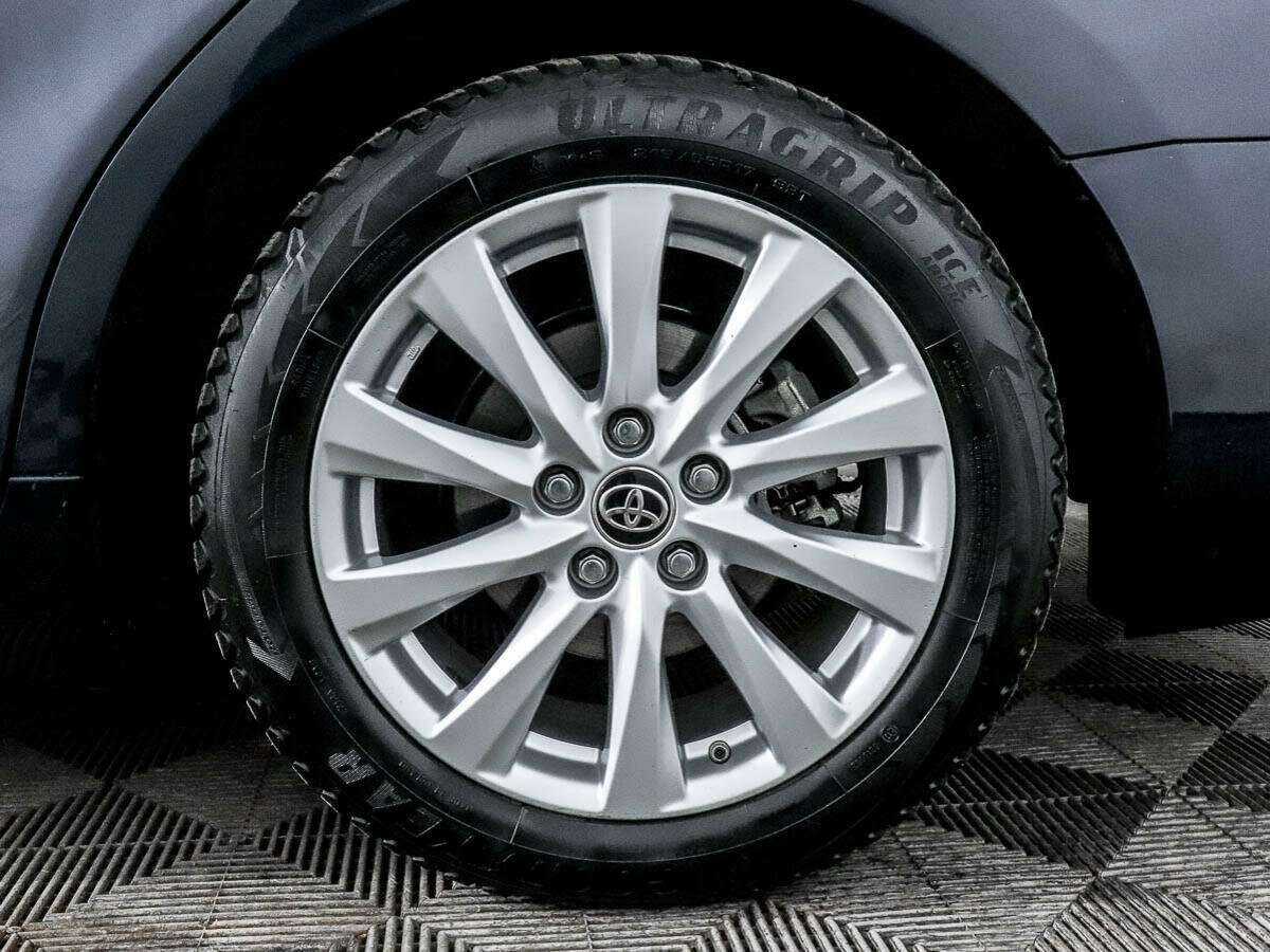 Toyota Camry, 2020 Фото №11