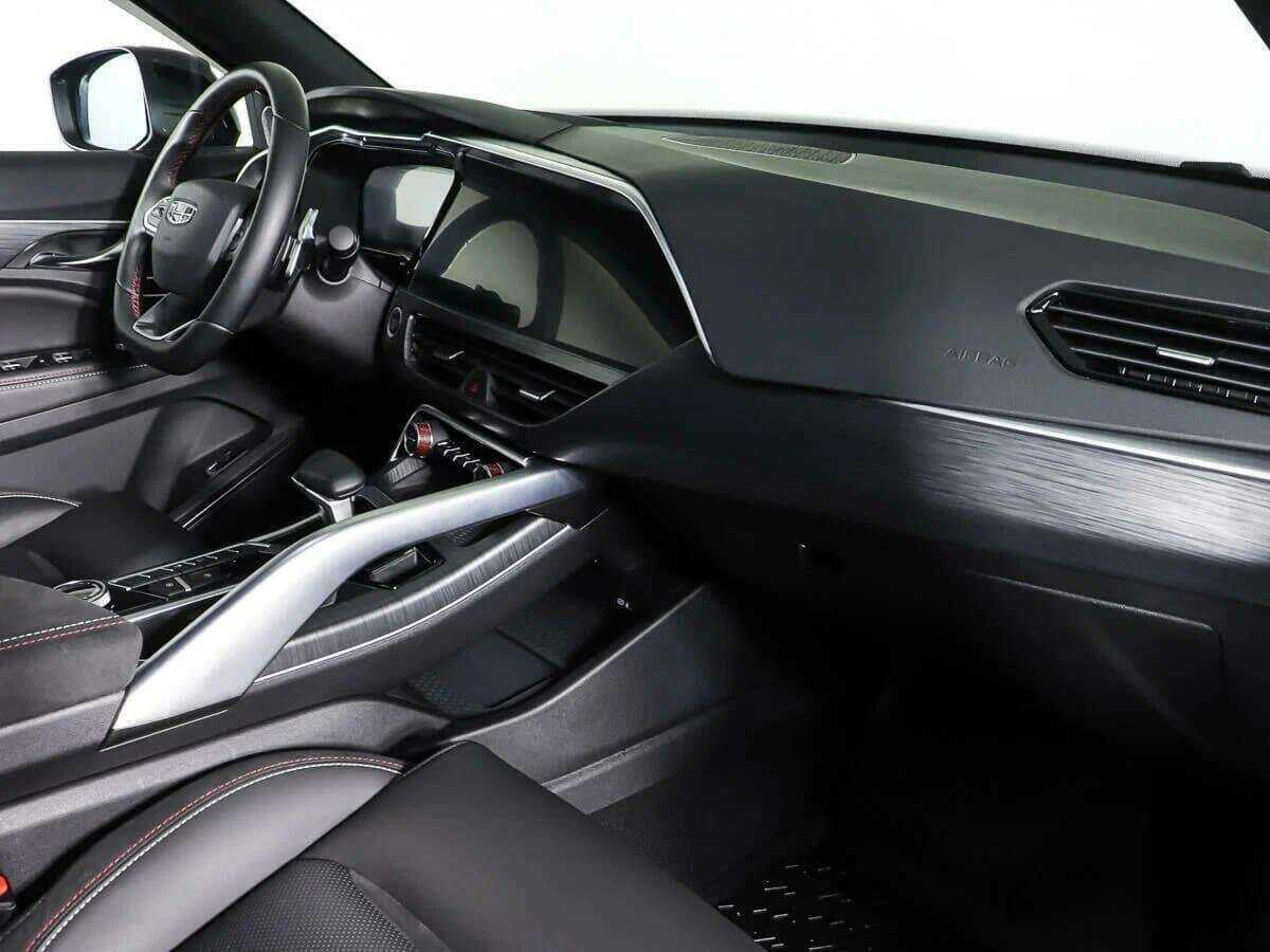 Geely Tugella, 2023 Фото №9