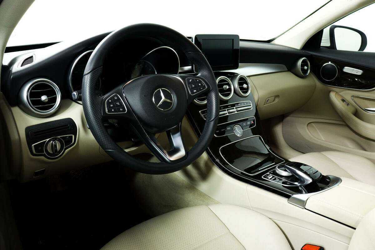Mercedes-Benz C-Класс 200, 2017 Фото №13