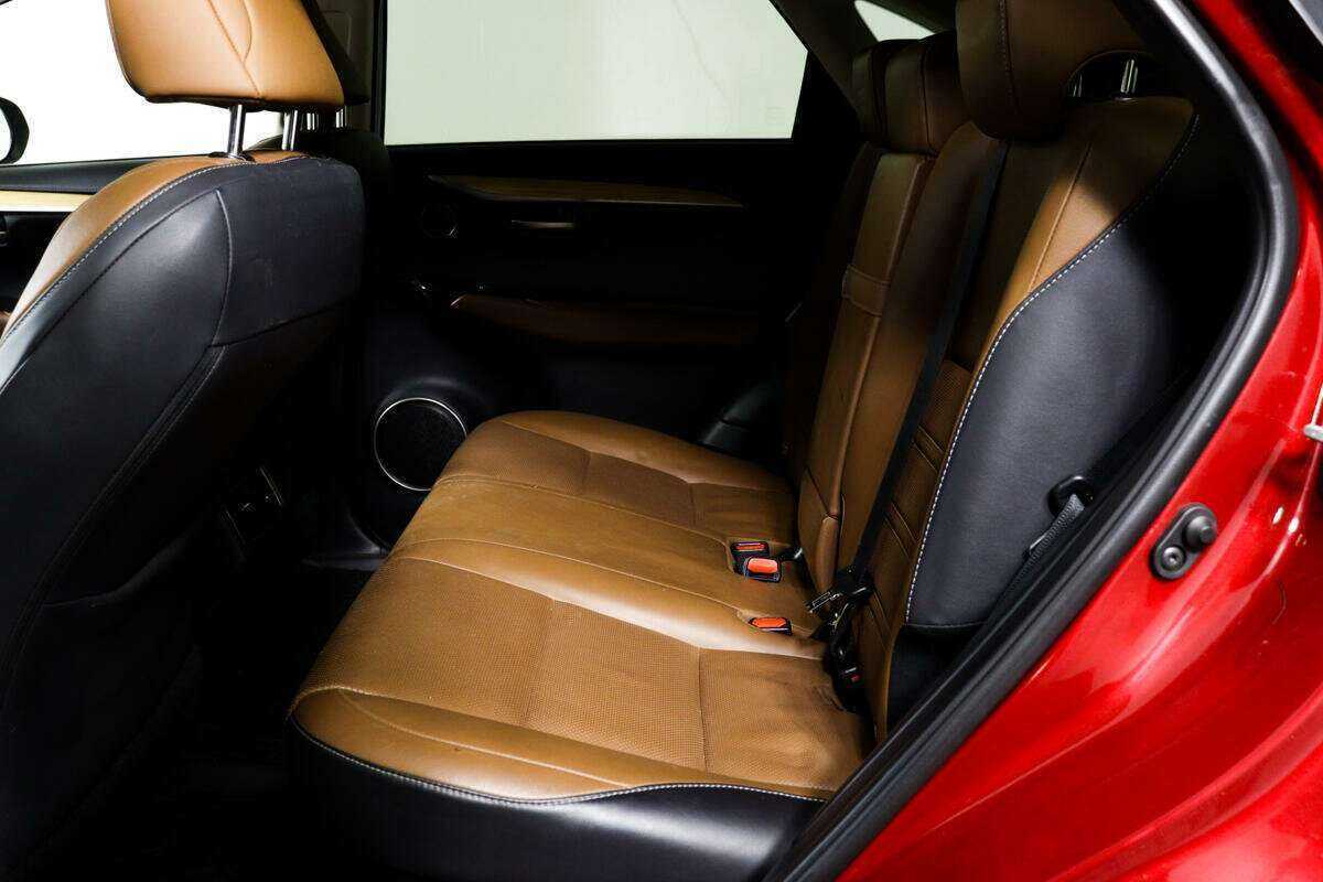 Lexus NX 200t, 2015 Фото №12