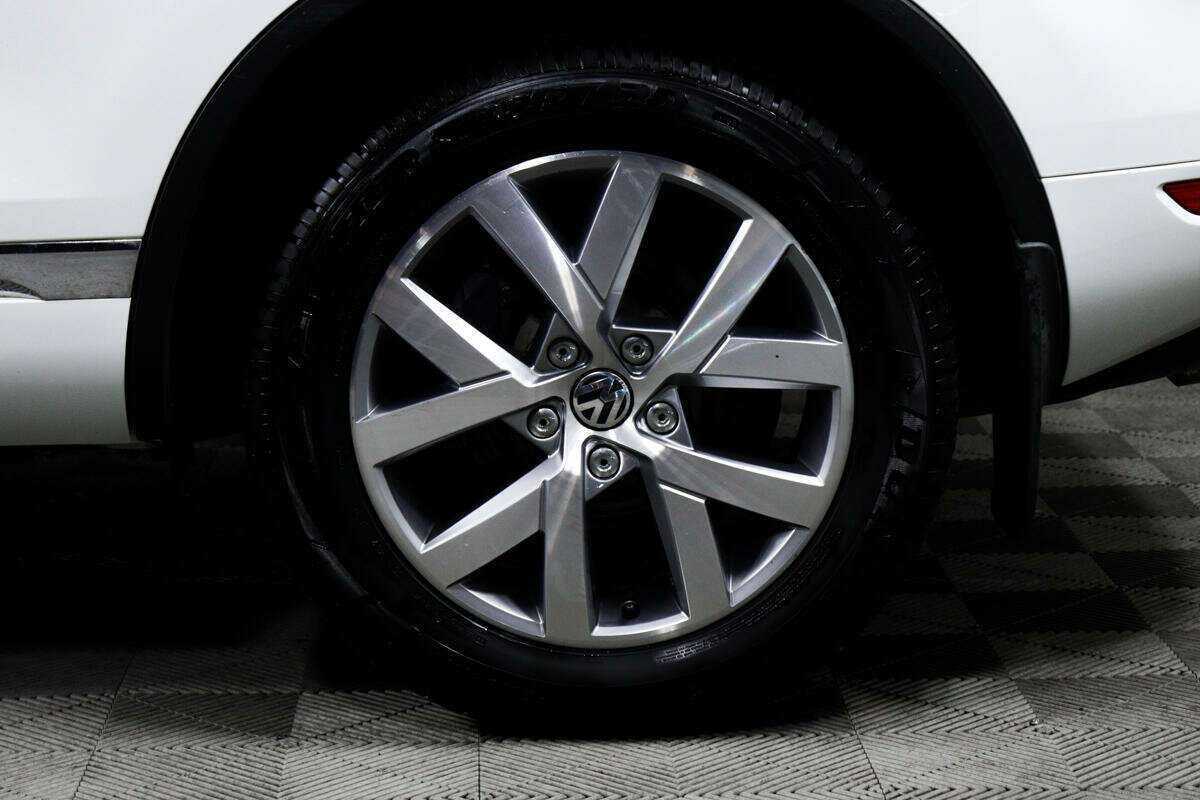 Volkswagen Touareg, 2013 Фото №14