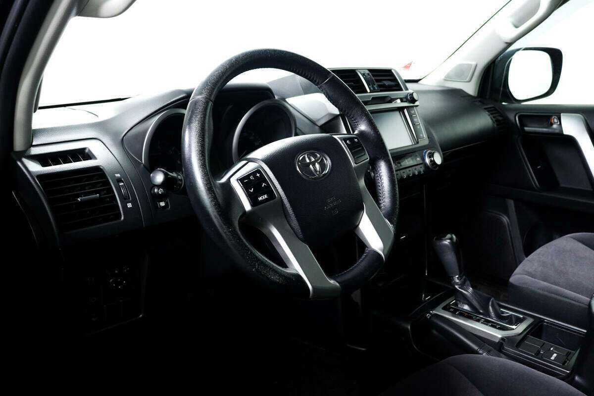 Toyota Land Cruiser Prado 4-speed, 2013 Фото №12