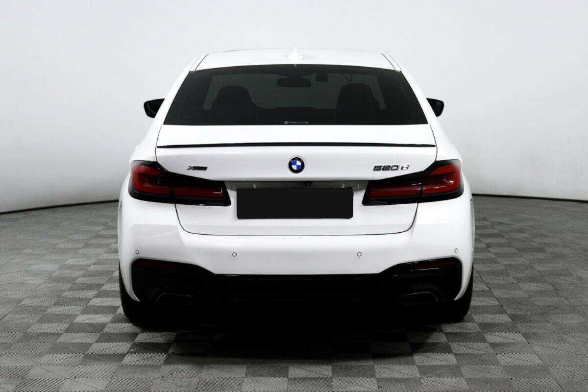 BMW 5 серии 520d xDrive, 2019 Фото №6