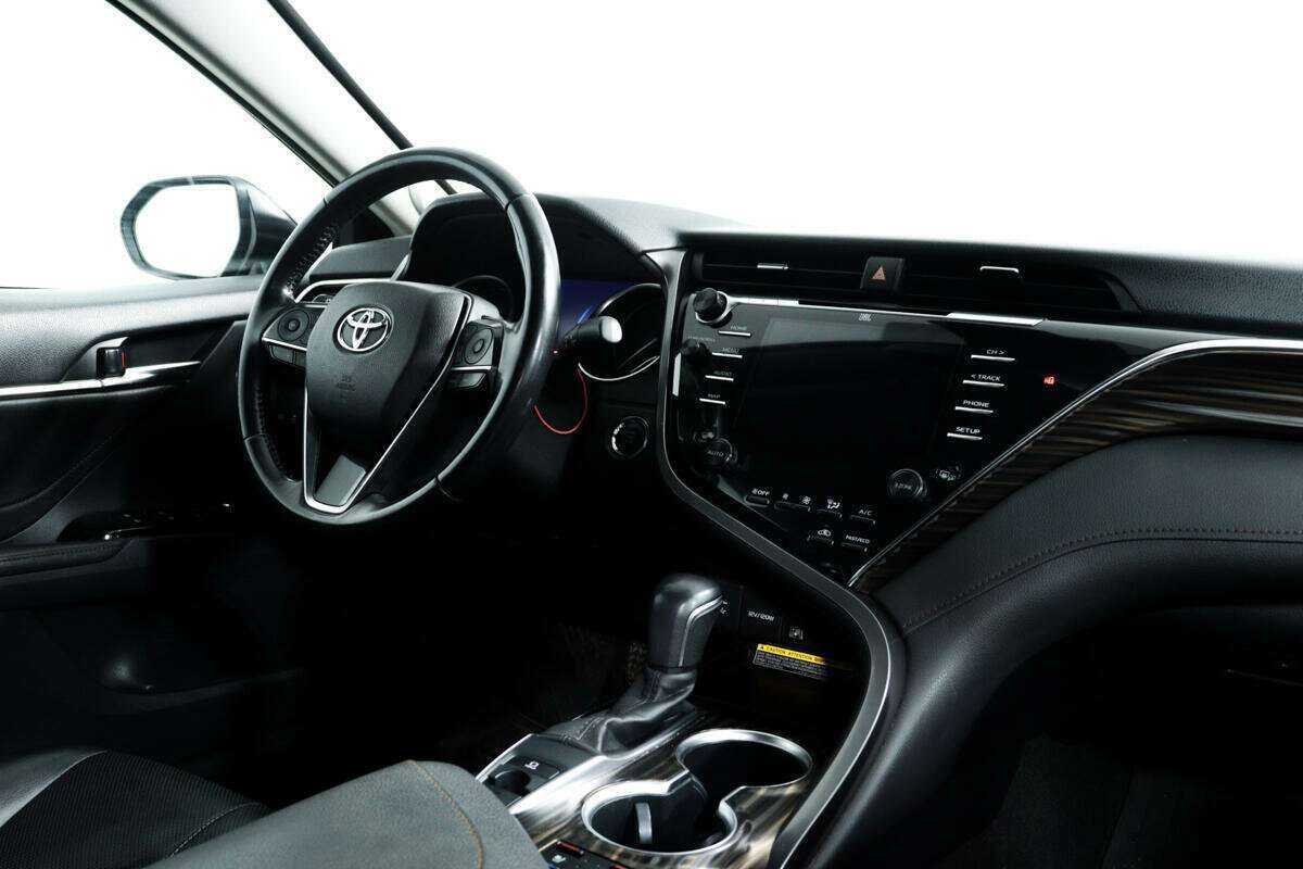Toyota Camry, 2018 Фото №9