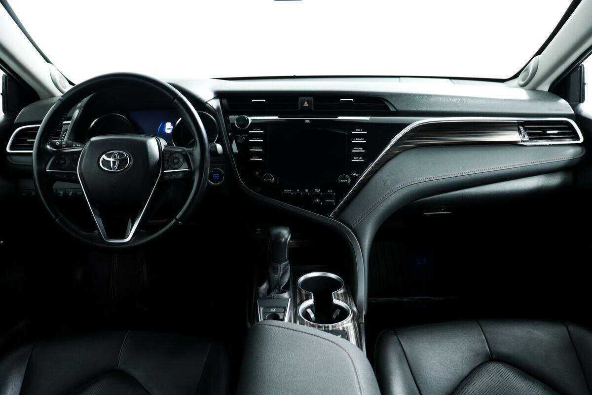 Toyota Camry, 2019 Фото №11