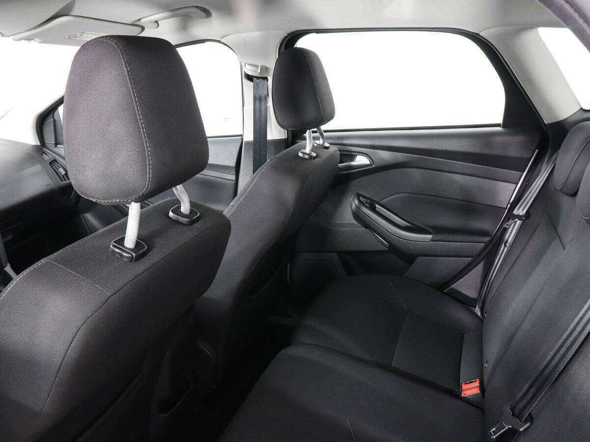 Ford Focus, 2018 Фото №11
