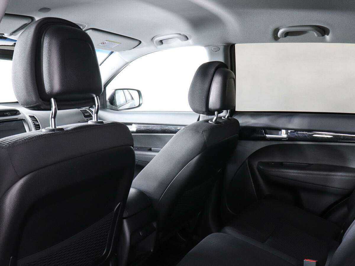 Kia Sorento, 2018 Фото №12