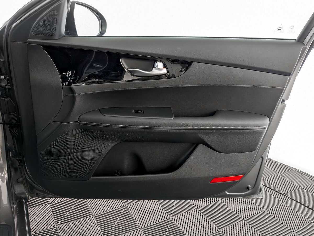Kia Cerato, 2021 Фото №20