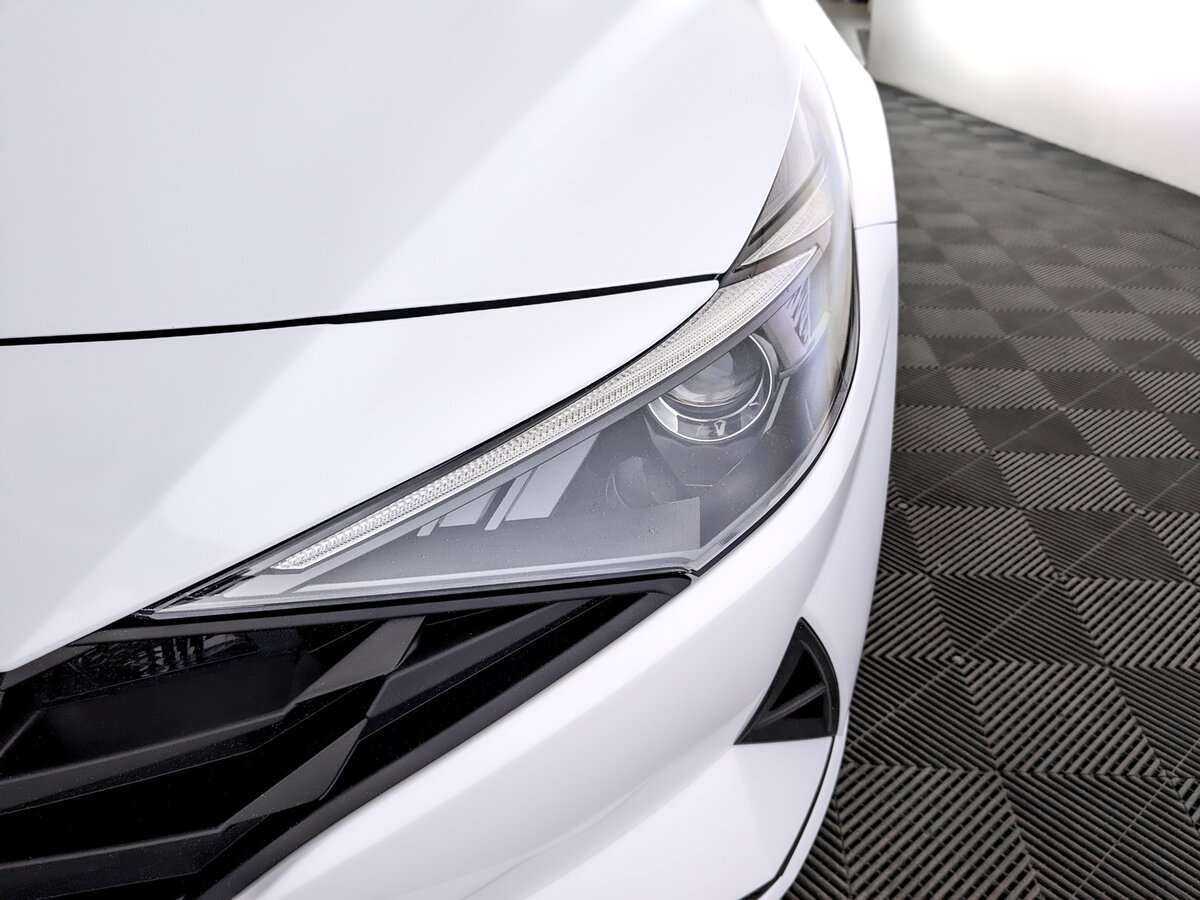 Hyundai Elantra, 2022 Фото №17