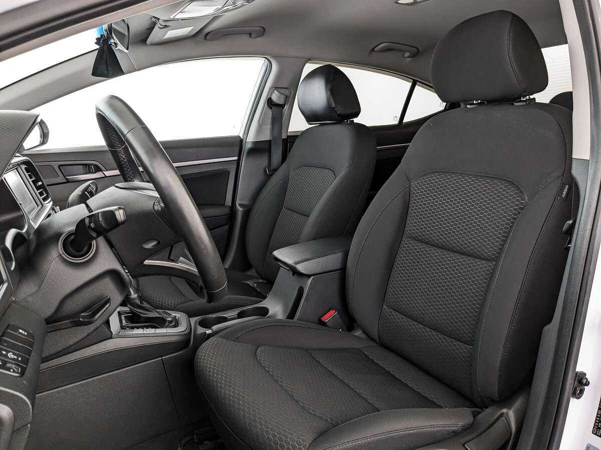 Hyundai Elantra, 2020 Фото №16