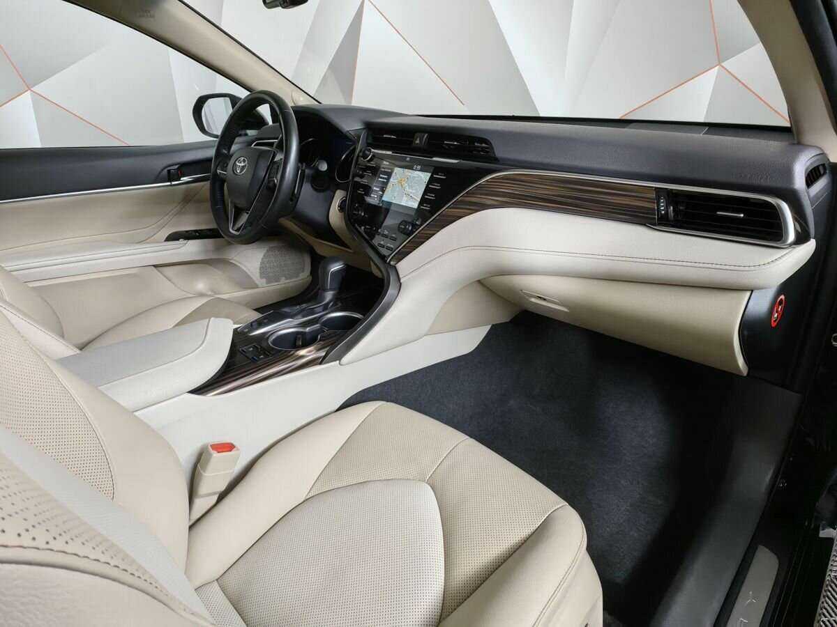 Toyota Camry, 2020 Фото №9