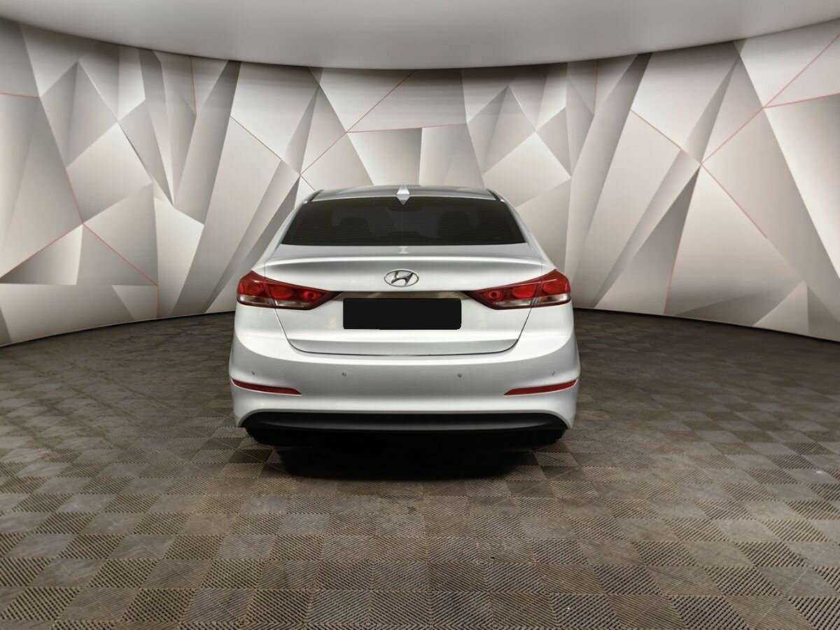 Hyundai Elantra, 2018 Фото №7