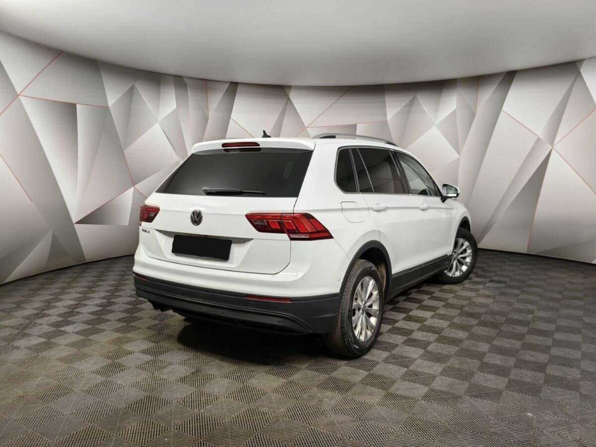 Volkswagen Tiguan, 2018 - 133 225 км. | Фото №2