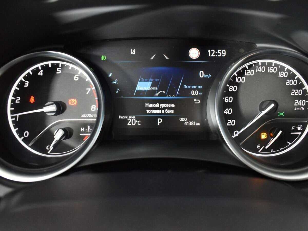 Toyota Camry, 2021 Фото №13
