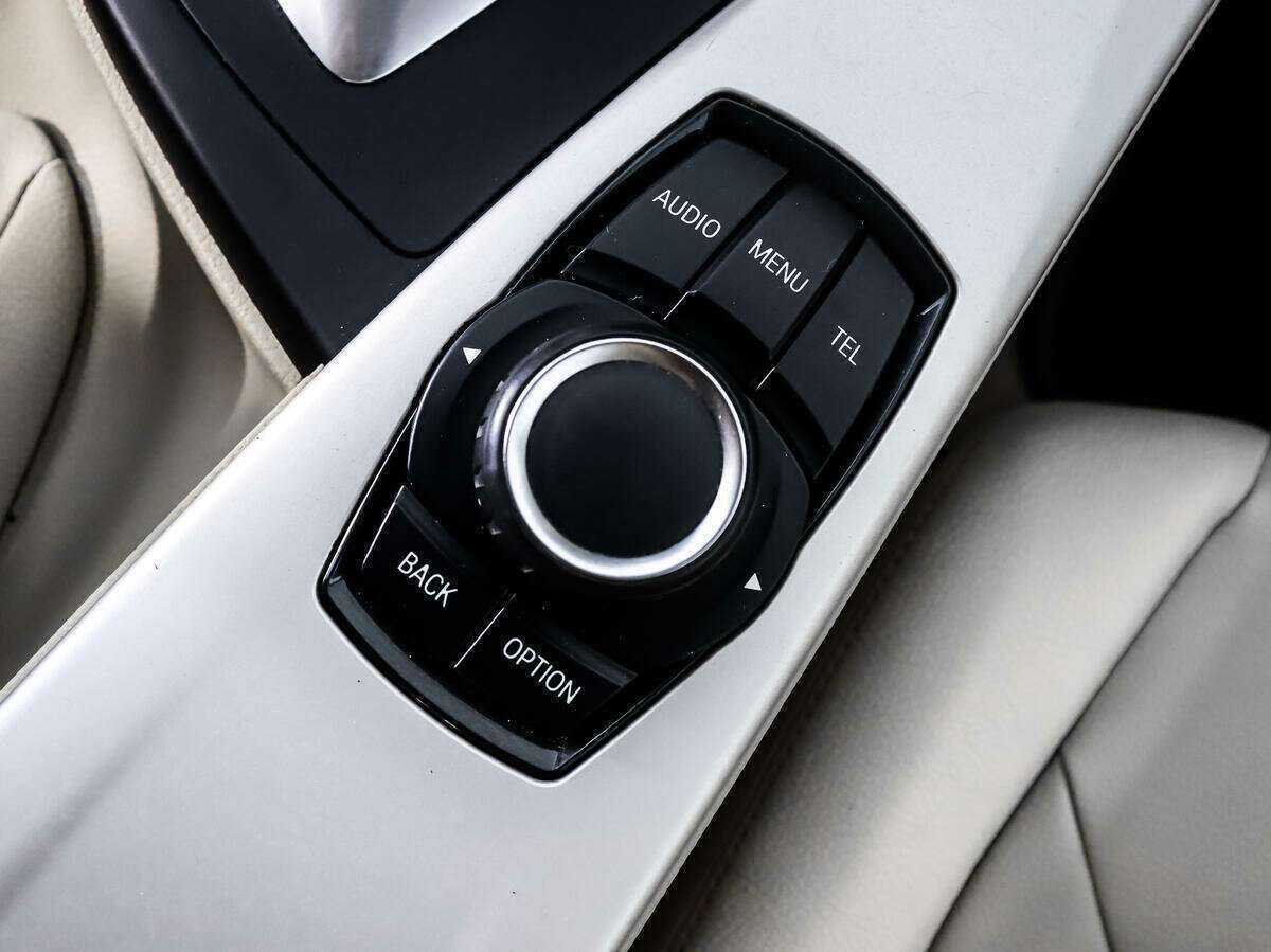 BMW 3 серии 316i, 2013 Фото №11