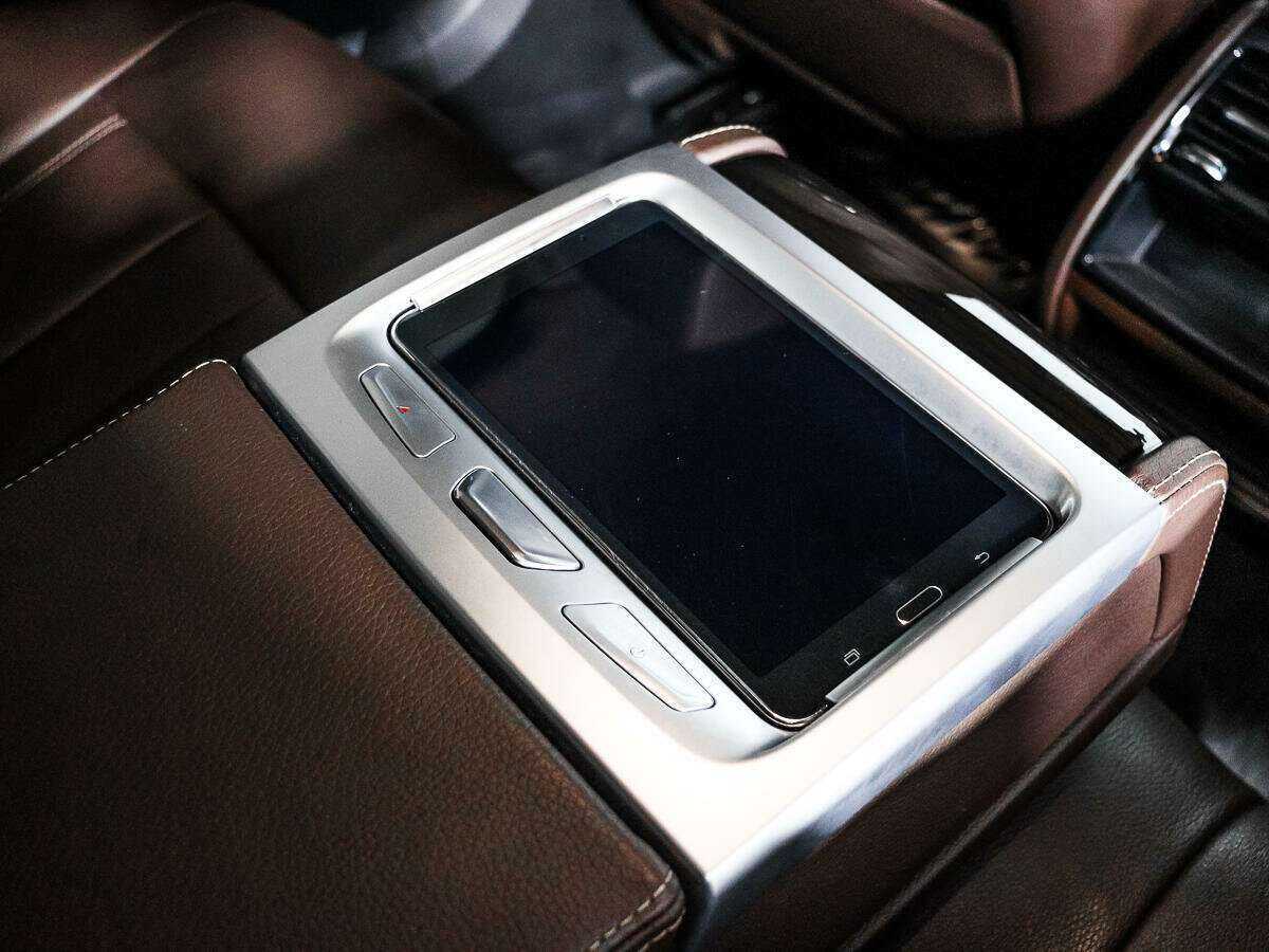 BMW 7 серии 730d xDrive, 2016 Фото №18