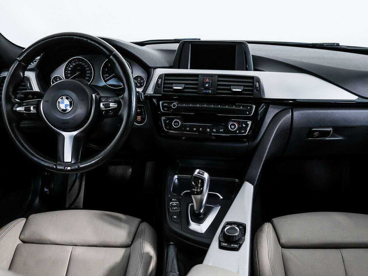 BMW 3 серии 320i xDrive, 2015 Фото №10