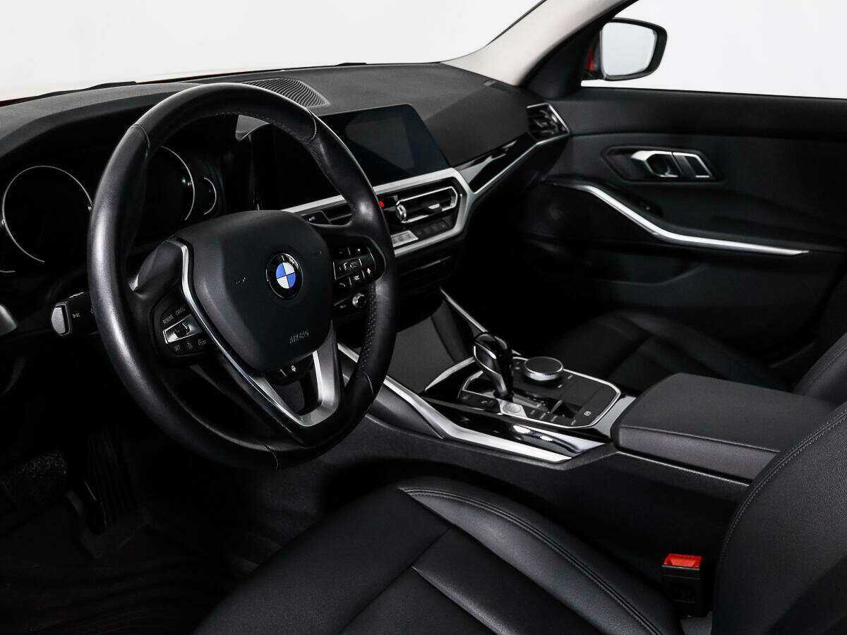 BMW 3 серии 318i, 2020 Фото №9