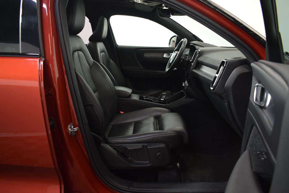 Volvo XC40, 2019 Фото №11