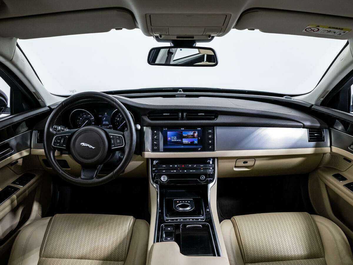 Jaguar XF, 2016 Фото №13