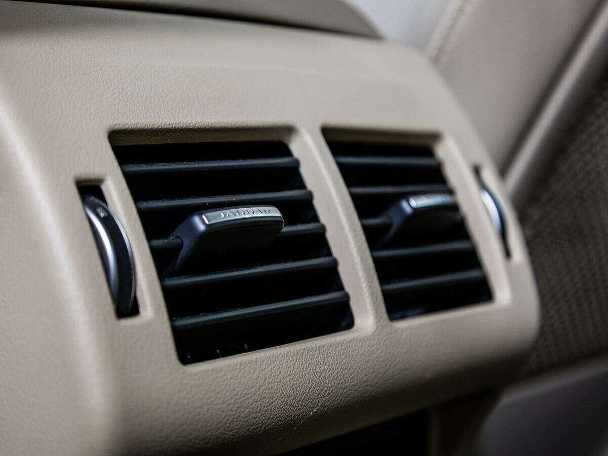 Jaguar XF, 2016 Фото №17