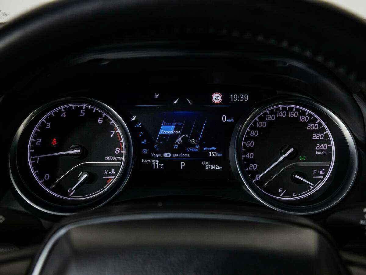 Toyota Camry, 2021 Фото №10