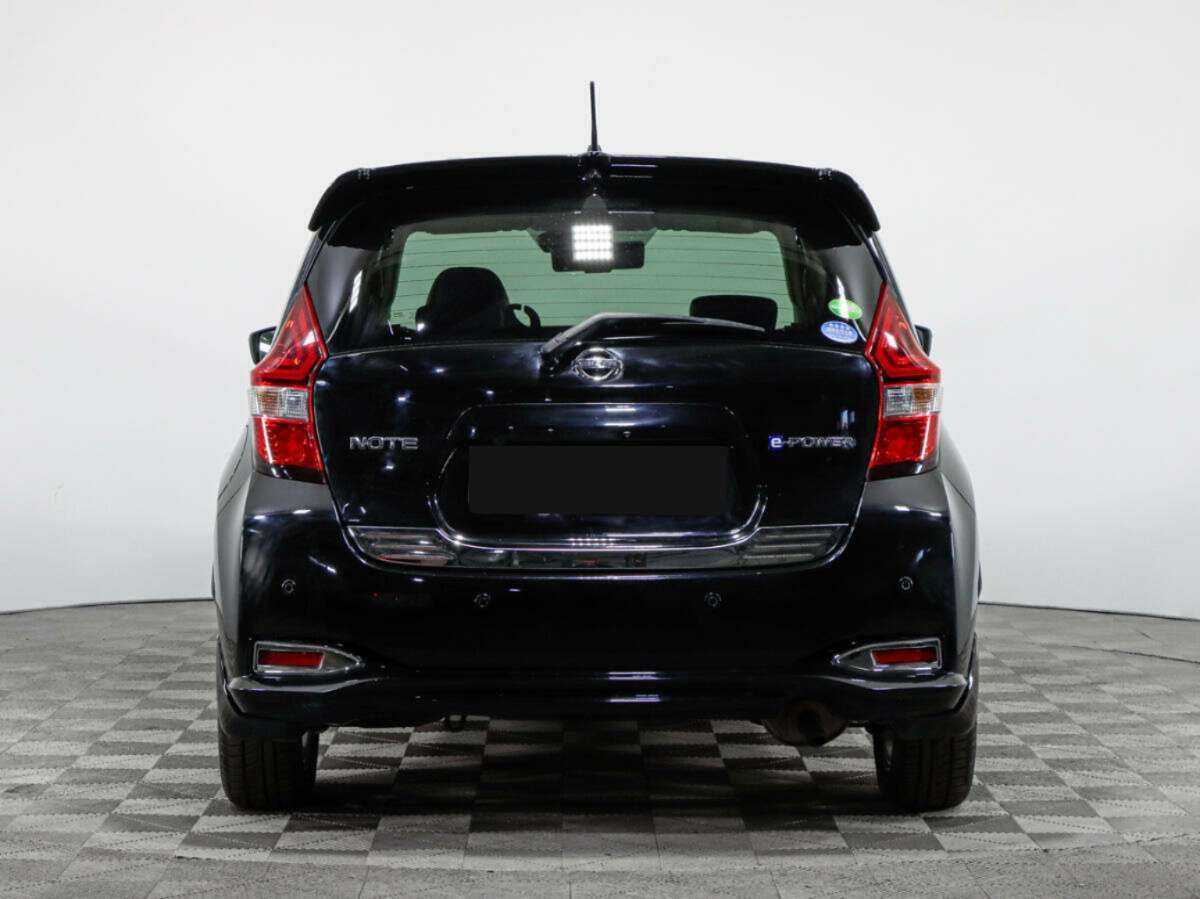Nissan Note Nismo e-Power, 2017 Фото №6