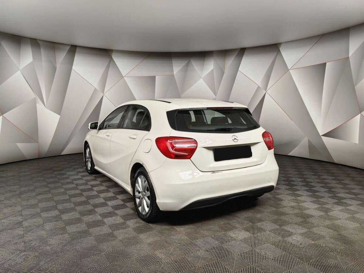 Mercedes-Benz A-Класс 180, 2014 - 217 768 км. | Фото №4