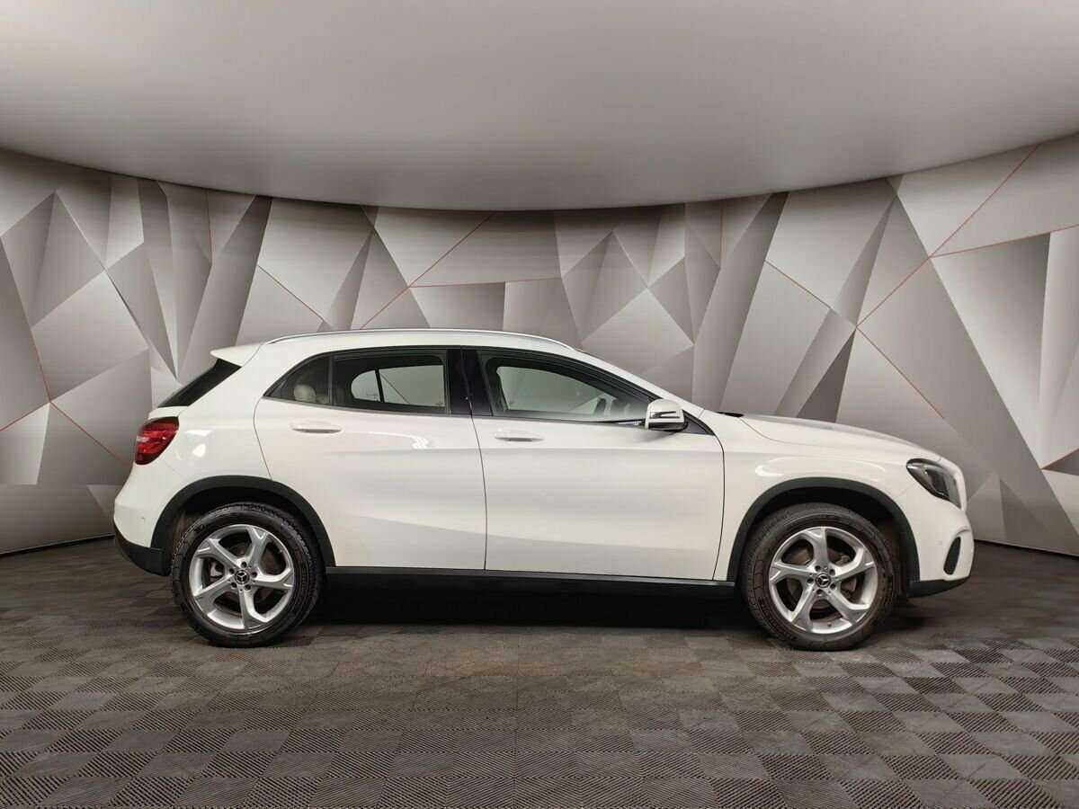 Mercedes-Benz GLA 200, 2019 - 117 727 км. | Фото №6