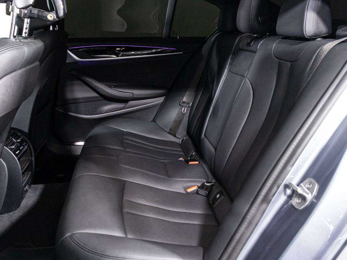 BMW 5 серии 520d xDrive, 2019 Фото №10
