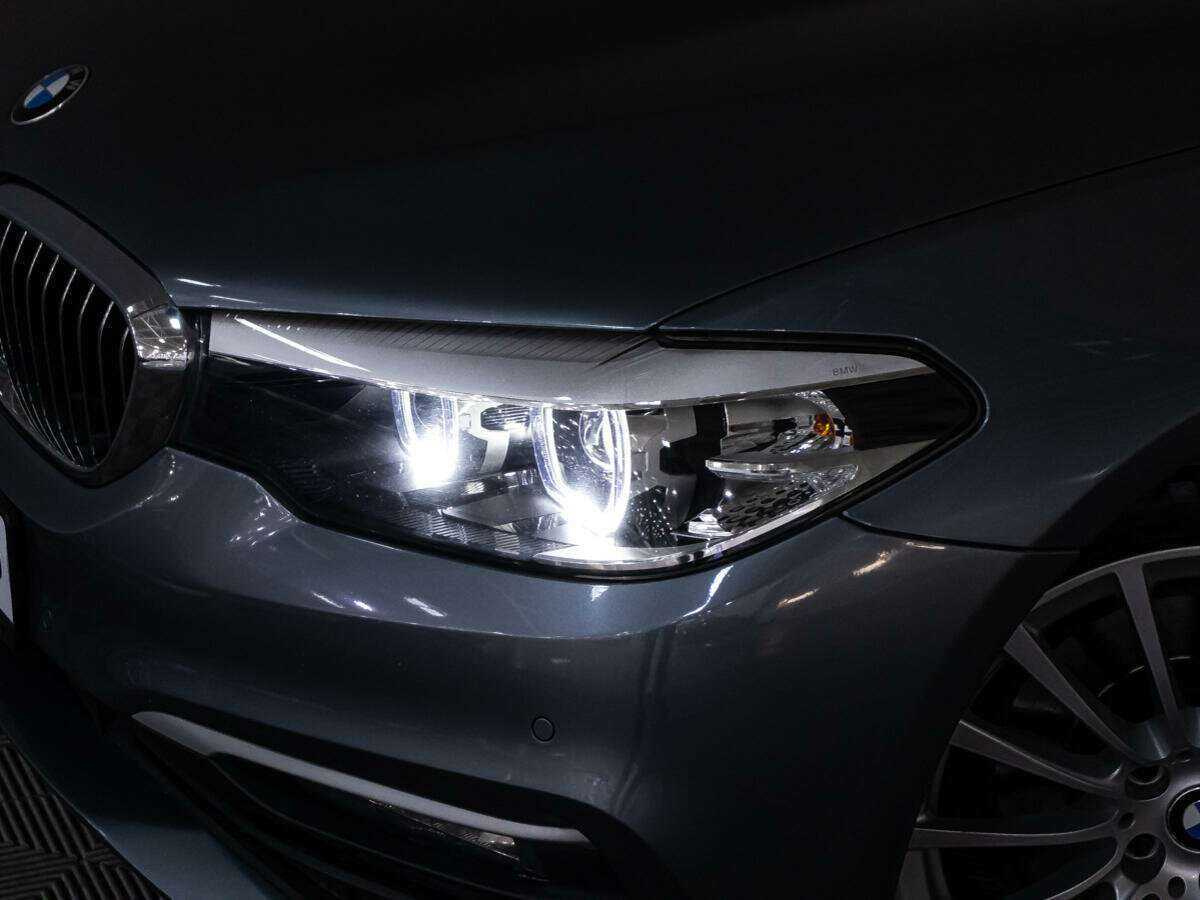 BMW 5 серии 520d xDrive, 2019 Фото №28