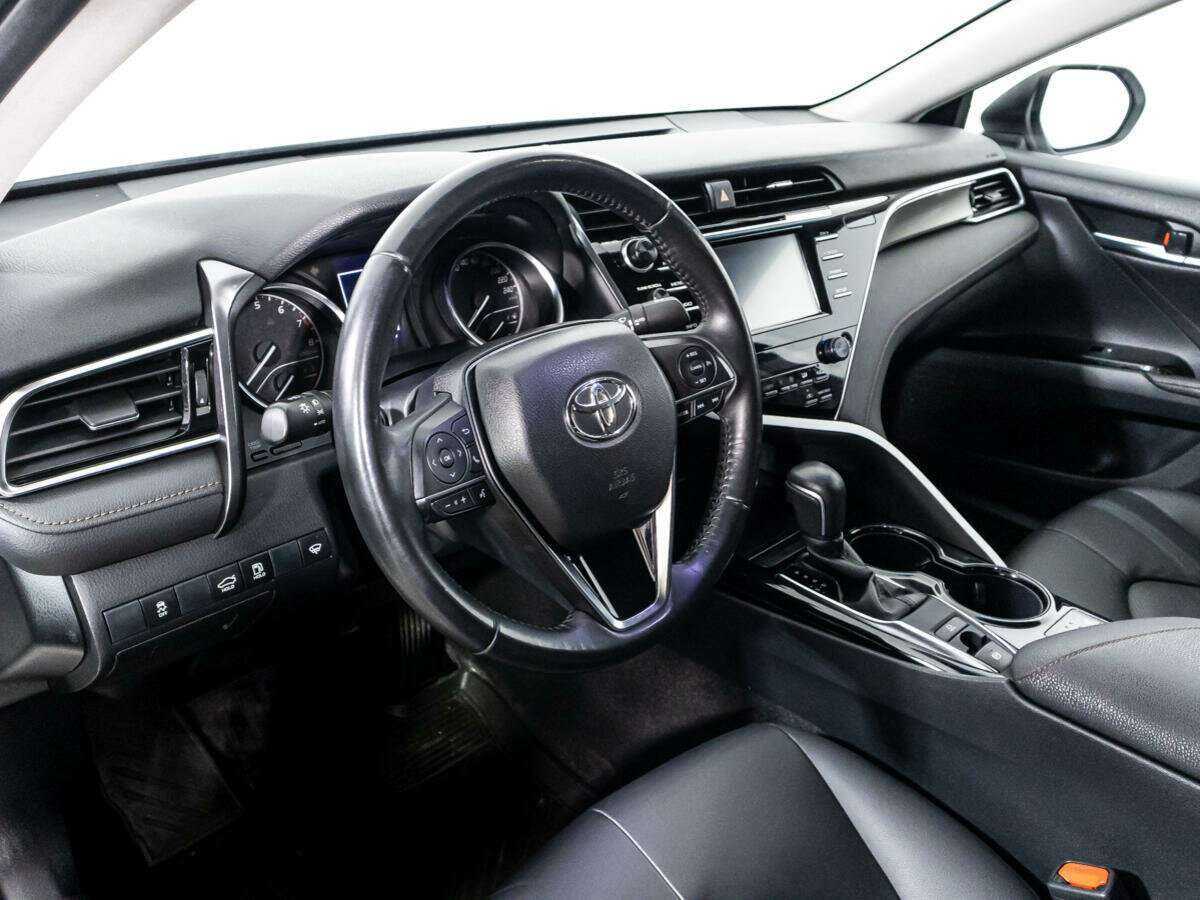 Toyota Camry, 2019 Фото №11