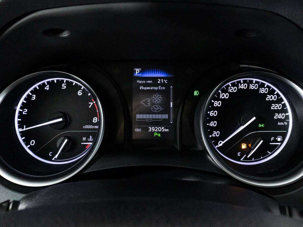 Toyota Camry, 2019 Фото №12