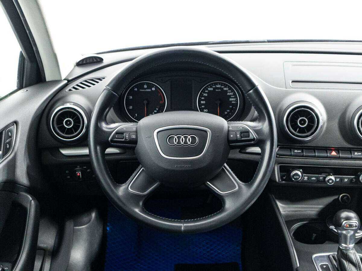 Audi A3, 2015 Фото №17